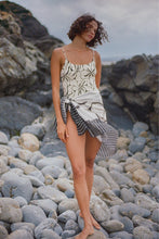 Load image into Gallery viewer, REVERSIBLE ONE PIECE - CREAM FLOWER
