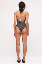 Load image into Gallery viewer, REVERSIBLE ONE PIECE - CREAM FLOWER