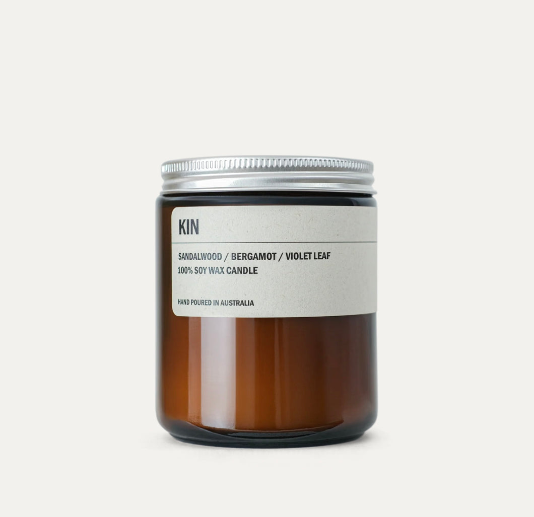KIN: SANDALWOOD / BERGAMOT / VIOLET LEAF SMALL AMBER CANDLE 250G