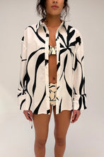 Load image into Gallery viewer, COTTON SHIRT - CREAM FLOWER

