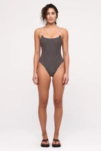 Load image into Gallery viewer, REVERSIBLE ONE PIECE - CREAM FLOWER
