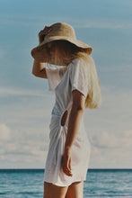 Load image into Gallery viewer, T-SHIRT KNIT DRESS - WHITE
