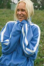 Load image into Gallery viewer, CLOUD SUNBURST FUNNEL NECK SWEATER - BLUE
