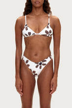 Load image into Gallery viewer, TRIANGLE TOP - CHOCOLATE FLOWER
