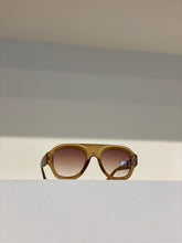 Load image into Gallery viewer, Pip Sunglasses
